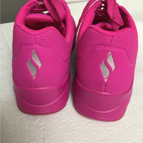 Skechers Street Los Angeles, Woman’s 8, Bright Pink - Picture 3 of 8